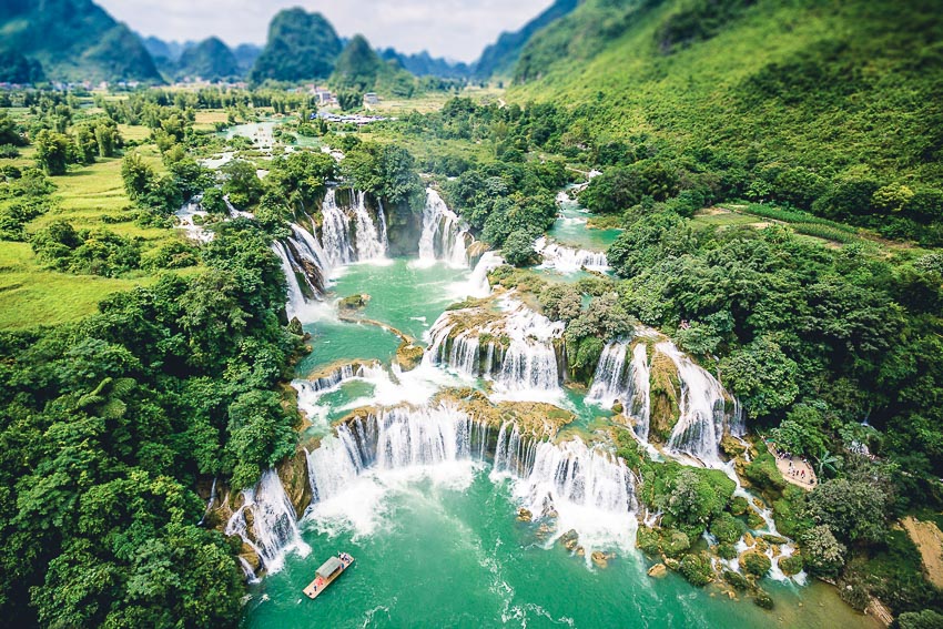 Xách tay hàng hóa từ Bắc Kạn đi Nga