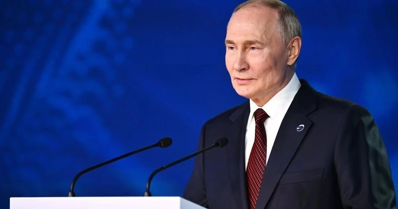 Con Đường Chính Trị Của Tổng Thống Vladimir Putin